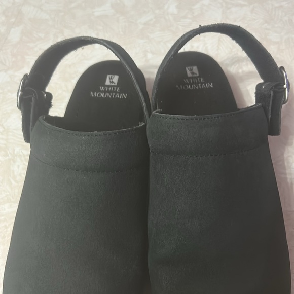 WHITE MOUNTAIN Shoes Being Leather Footbeds Clog - Size 9.5 - Picture 3 of 5